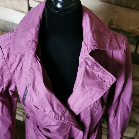 KENNETH COLE Plum coloured Trench Coat - Picture 2 of 5